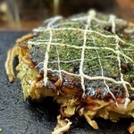 法善寺横丁 やき然 - このカリカリ豚とカリカリの麺がマジうまいΣ('ω'ｏ)