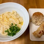 手打ちうどん ぶれーど・う - 釜玉・なすベーコン天・コロッケ天