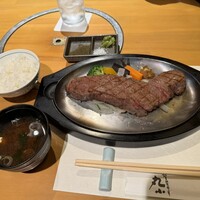 本格肉料理 丸小 - 