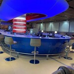 Hangar Lounge ITA Airways - カウンター席も一応ありますが混雑しない限り使われなさそうです