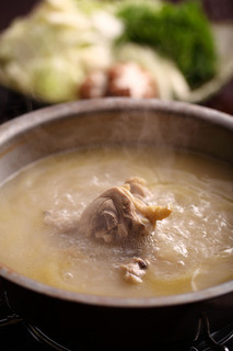 Kokoya - 鶏と野菜だけでじっくりたいたコラーゲンたっぷり水炊き鍋