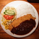 洋食 日松亭 - 令和6年1月
ランチタイム(11:30〜14:00)
本日の日替わりプレート 税込1000円
鹿児島県産ローストンカツ、スープ、サラダ、ライス