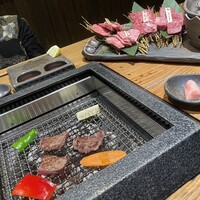 炭火焼肉 牛仁 一番町本店 - 
