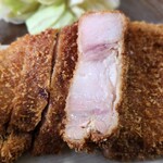 とんかつ成満堂 - 食べる前から豊かな香りを楽しめます