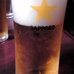 ラージモニ - グラスはサッポロ