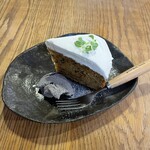 すみれ - キャロットケーキ