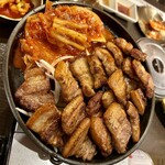 赤坂韓国料理・焼肉 兄夫食堂 - 