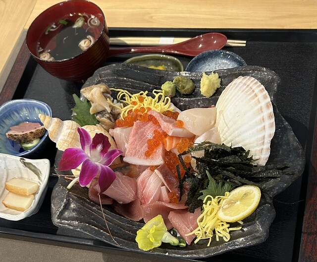 女川魚市場食堂 - 女川（海鮮）の写真