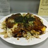 よっちゃん - 料理写真:肉玉うどん  イカ天トッピング