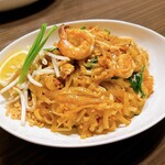 Pad thai - 