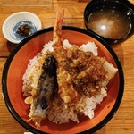 Kushi Tempura Dandanya - 天丼980