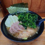 横浜ラーメン萬年家 - 