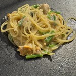 東京基地 - たらことホタテのガーリックパスタ