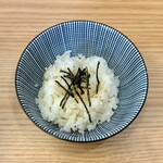 Yaki Ago Shio Ra- Men Takahashi - お茶漬け用白めし ¥100