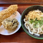 枡うどん - ぶっかけ温（小1玉）370円、穴子天180円、シイタケ天110円、合計660円。