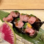 鮨や いしもん - マグロ・うに・いくらあて巻き