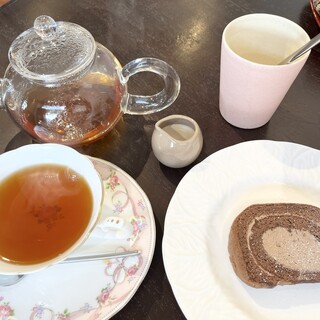 紅茶とうつわの店_1