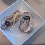 ザ オイスタールーム 名古屋ラシック店 - Ｄセット：生牡蠣、牡蠣マリネ