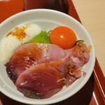 Mugito Mensuke - 鮪丼