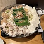 Issho U - もつ鍋(2人前) ＋ 鶏つくね ＋ 豆腐
