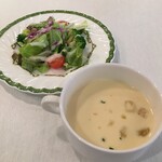 ル・ブラン - サラダ、コーンスープ