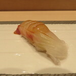 大宮 鮨 貴山 - 握り　真鯛。