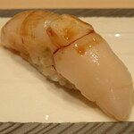 大宮 鮨 貴山 - 帆立。