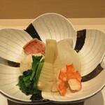 大宮 鮨 貴山 - 季節の逸品・煮付け。