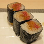 大宮 鮨 貴山 - とろたく巻き。
