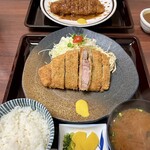 矢田かつ - 六白黒豚ロース定食