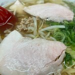 点勝園 - ワンタンメンのアップ