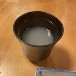 Minamikashiwa Shunno Sengyo To Shiki No Jizake Sushi No Isoichi - 濃厚シジミ汁　※少しトロミがつくくらい超濃厚です。具はなくシジミの出汁がストレートに味わえます。美味。