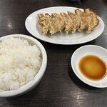 美珍楼 - そして急遽の餃子定食完成（笑）