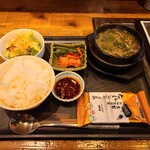 KOREAN DINING LEE - 