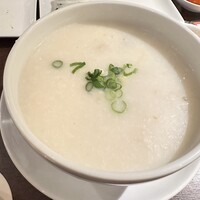 DimDimSum 大阪本店 - ピータン粥