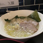 オデン アンド バー　ヤマ - 塩らーめん背脂多め大盛り¥800-