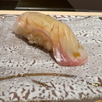 鮨 華 - 天然平目