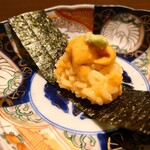 京極寿司 - 口の中に広がる濃厚で力強いバフンウニの旨味❕
      
      これは旨いねえ❕
      旨味の余韻も素晴らしい♪