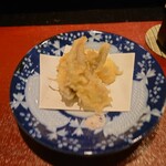 京極寿司 - ▷幻魚（げんげ）の天ぷら
      深海200メートル以深に生息する深海魚
      昔は下の下の魚という意味でげんげと呼ばれていた
      今は美味しくて栄養価も高く価値が見直されて
      漢字が幻魚、幻化に変わった魚　との説明