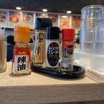 札幌海老麺舎 - ラー油・酢・胡椒・一味