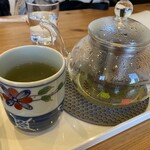 Pakusaido Kafe Miyagawa Terasu - 後で、お茶を頼んだら、
                        お茶セットで持ってきて下さいました。
                        素敵なサービス❤️