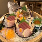 稲取赤尾ホテル - 料理写真:テーブルセットの刺身盛り