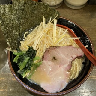 横浜家系ラーメン大岡家_1