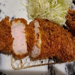 Tonkatsu Kagurazaka Sakura - 夢の大地ロースカツです。ヒレのようにキメ細かな肉質で、上品なお味です