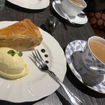 カフェ コロラド - アップルパイとブレンド