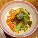 セキレイ - 赤と緑の担々麺(限定) 1200円。