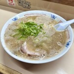 Hacchan Ramen - ワンタンメン