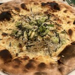 Nonnaka Kore - しらすと白ネギの照り焼きクリームピザ