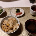 食べるお宿 浜の湯 - 釜飯と赤出汁