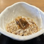 Toyosu Shijou Sakana Sakaba Uosei - 煮魚のタレをご飯にin